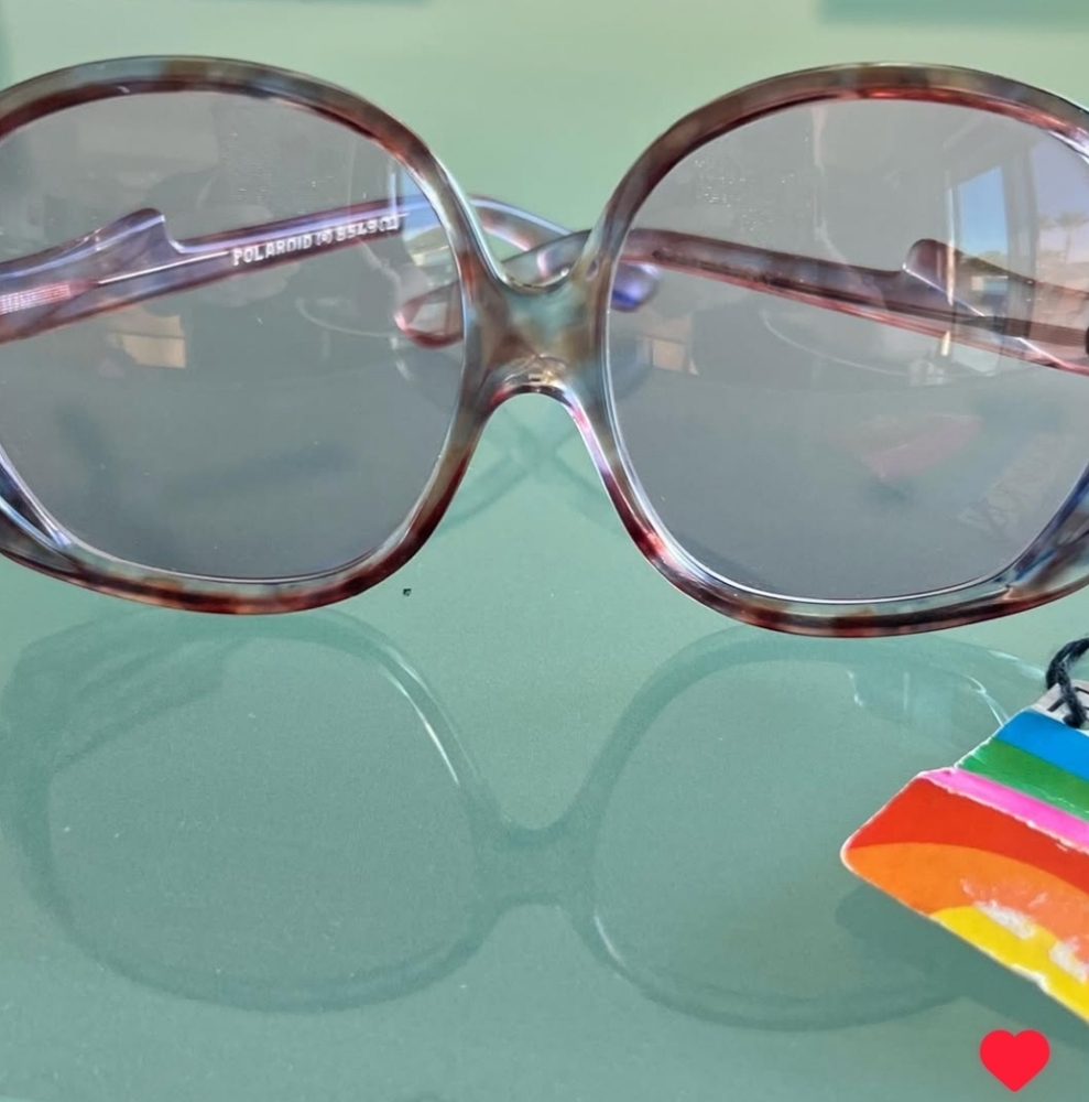 Polaroid 80s Purple Oversized Sunglasses - Picture 5 of 5